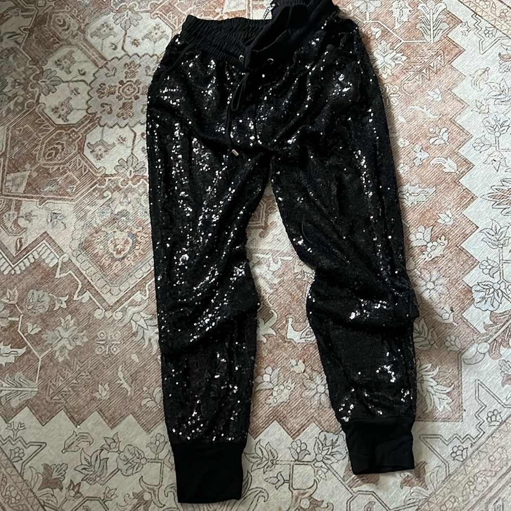 XOXO Juniors' Pull-On Sequin Joggers
